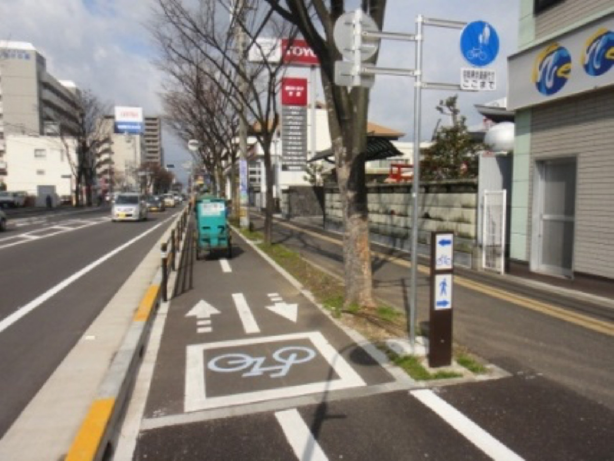 自転車道整備の事例（香川県高松市）
