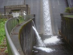 ダム放流水を利用した発電計画調査
